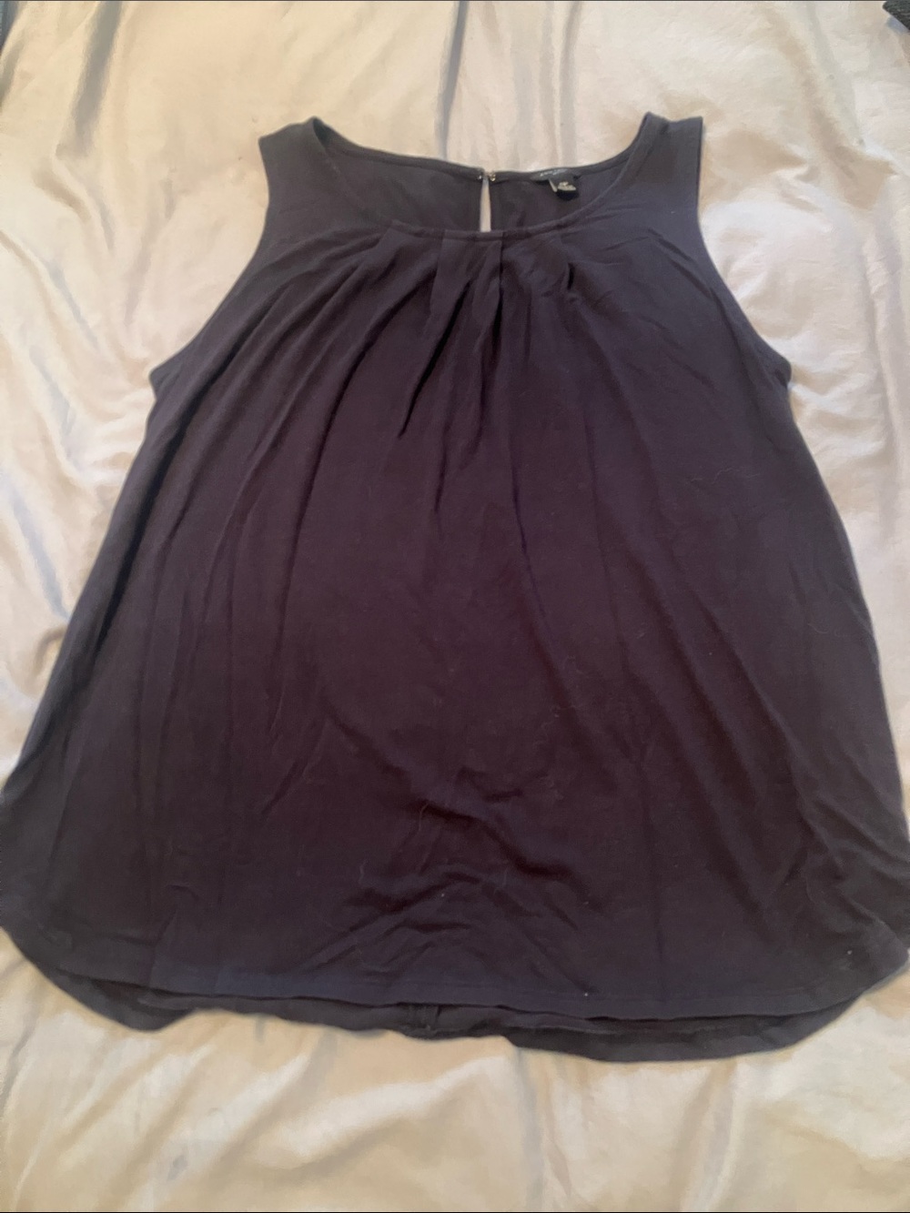 Ann Taylor Black Sleeveless Pleat-Front Camisole